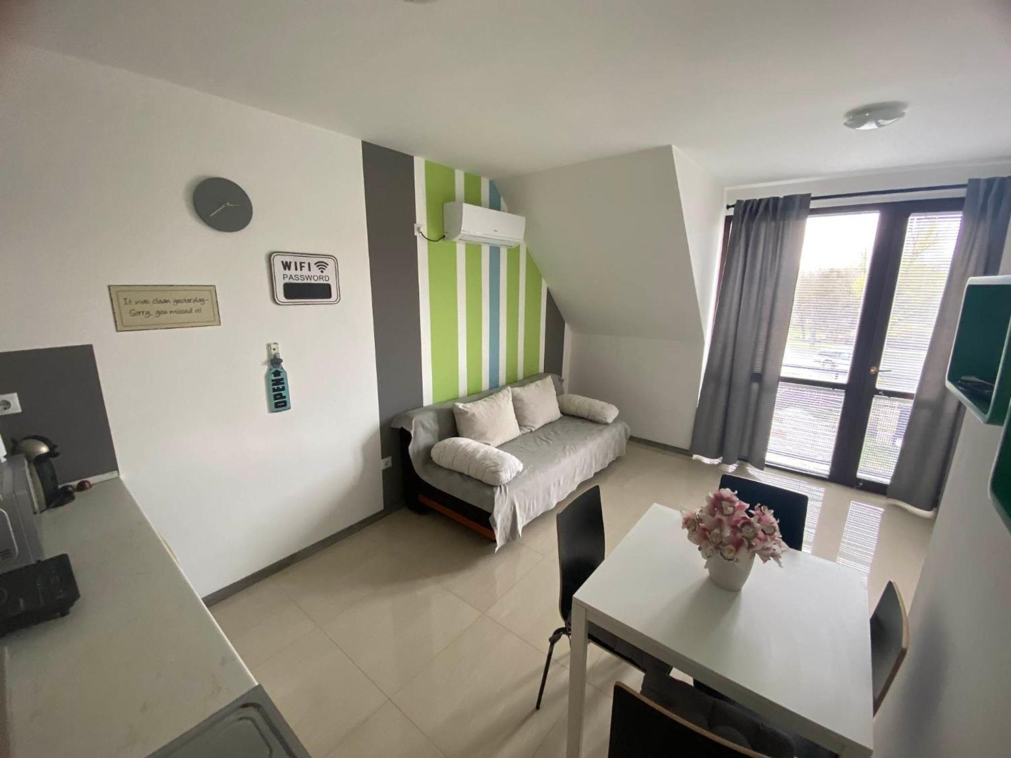 Lexy Family Apartman Hajdúszoboszló Esterno foto